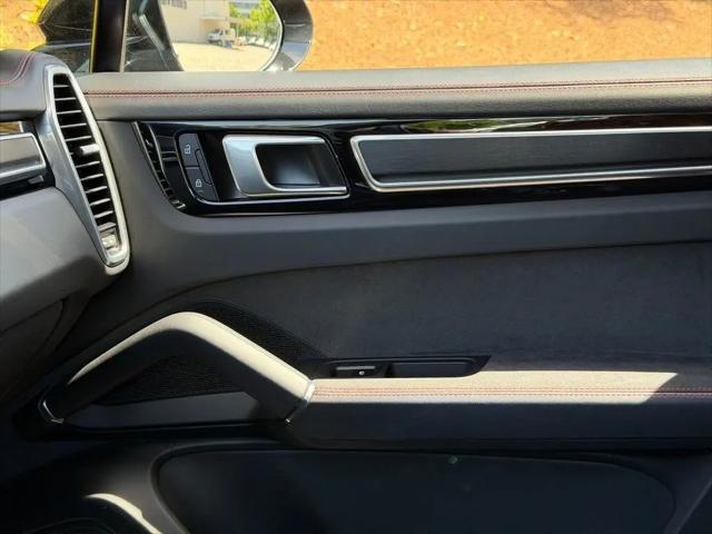 2023 Porsche Cayenne GTS