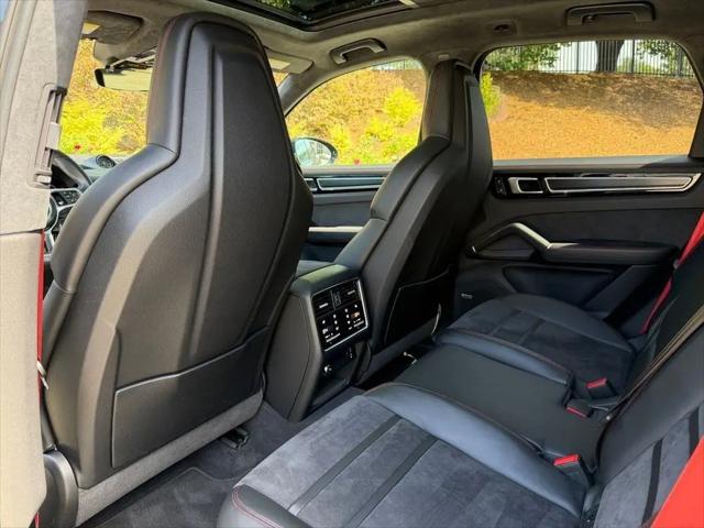 2023 Porsche Cayenne GTS