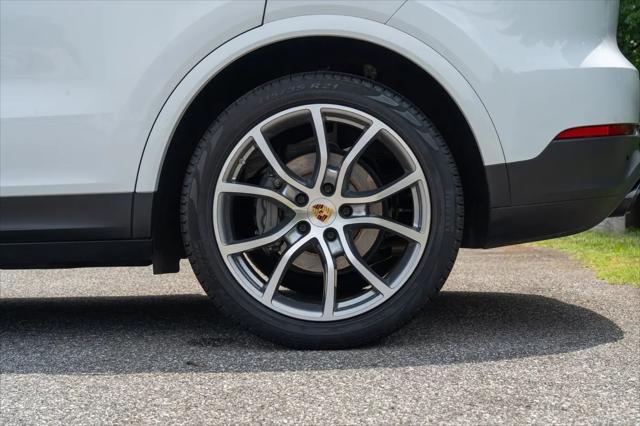 2023 Porsche Cayenne S