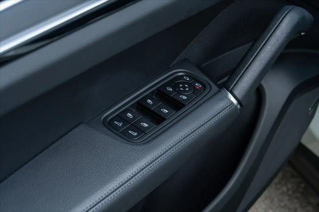 2023 Porsche Cayenne S