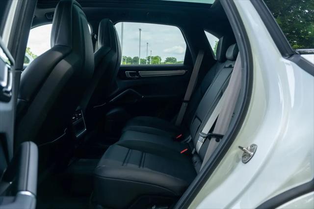 2023 Porsche Cayenne S
