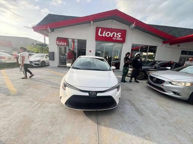2021 Toyota Corolla LE for sale in Miami, FL
