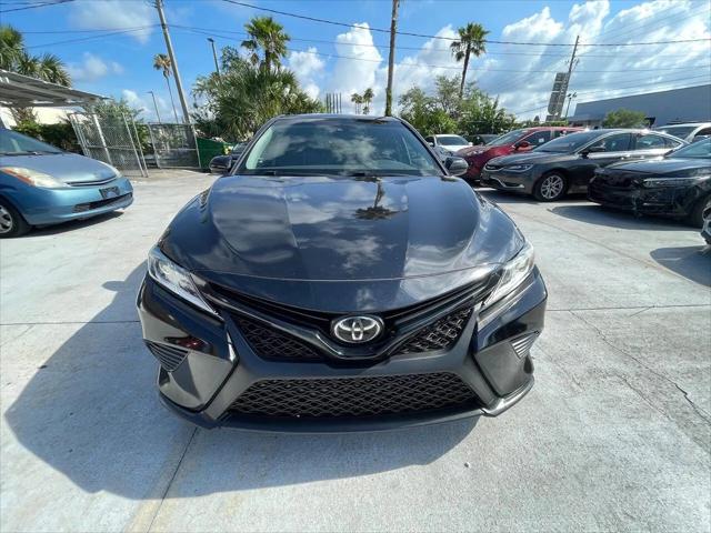 2020 Toyota Camry SE for sale in Miami, FL