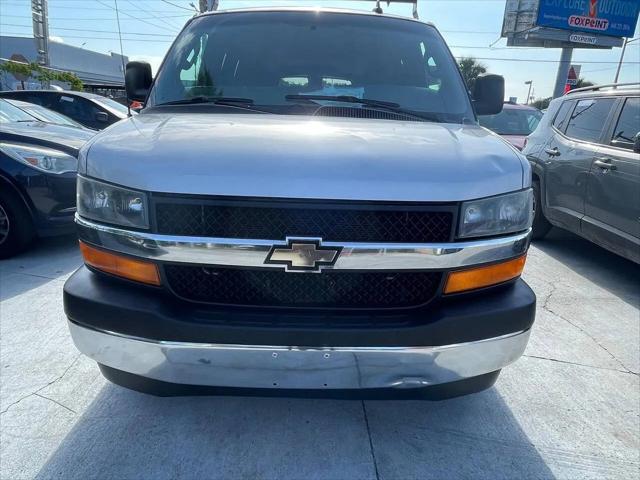 2017 Chevrolet Express LT for sale in Miami, FL