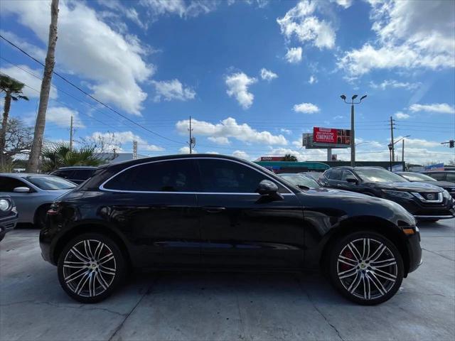2015 Porsche Macan Turbo