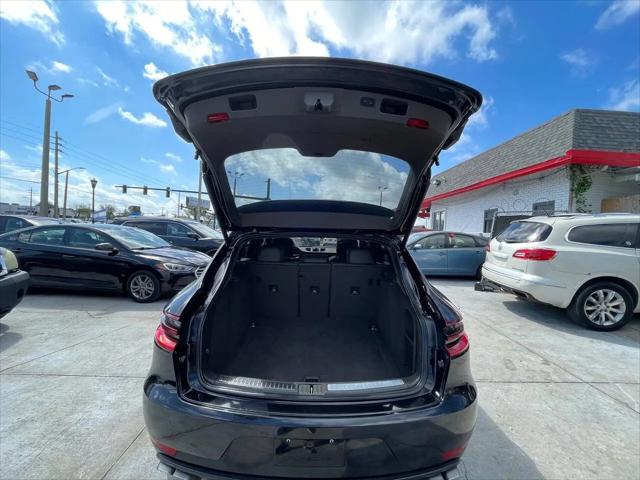 2015 Porsche Macan Turbo