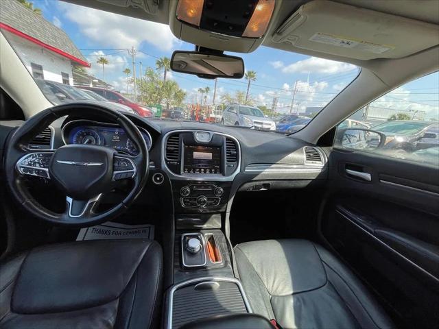 2016 Chrysler 300 Limited