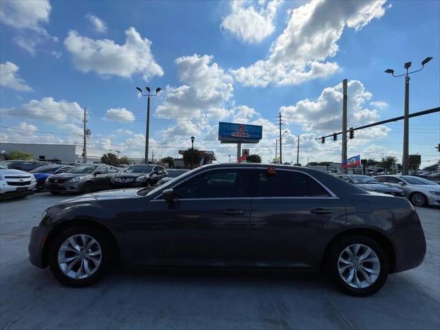 2016 Chrysler 300 Limited