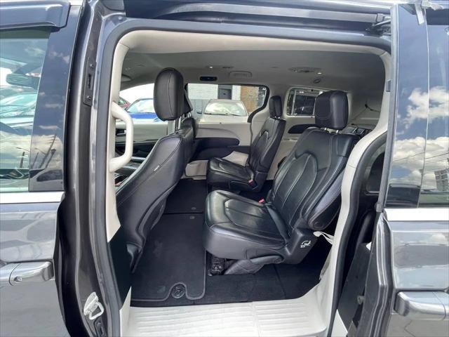 2018 Chrysler Pacifica Touring L