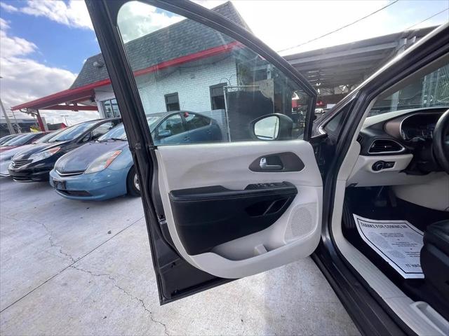 2020 Chrysler Voyager LXI