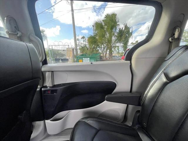 2020 Chrysler Voyager LXI