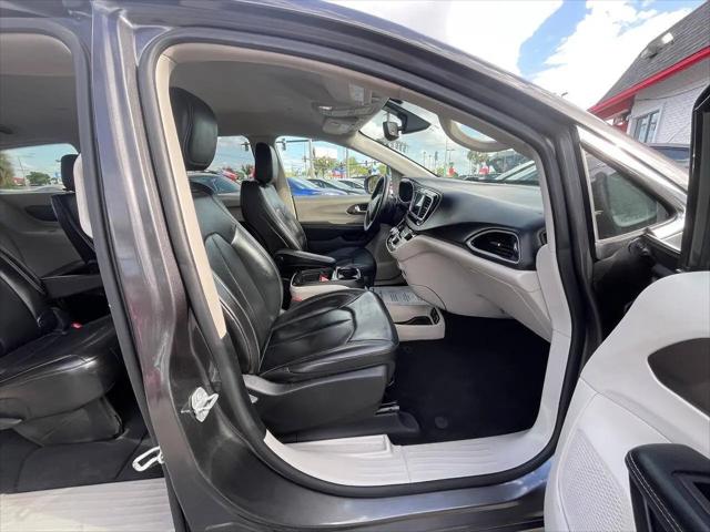 2020 Chrysler Voyager LXI