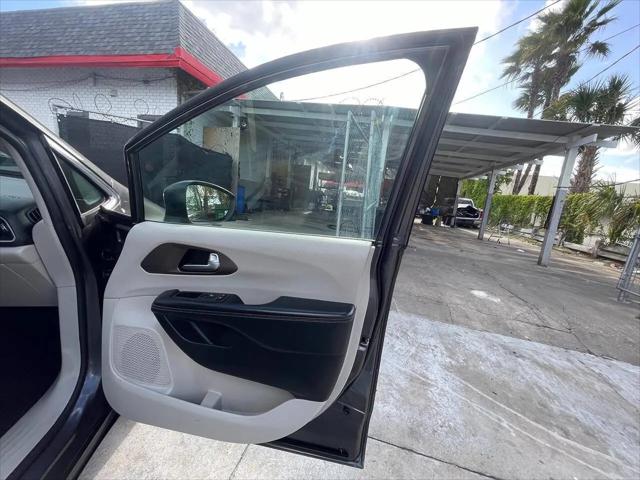 2020 Chrysler Voyager LXI