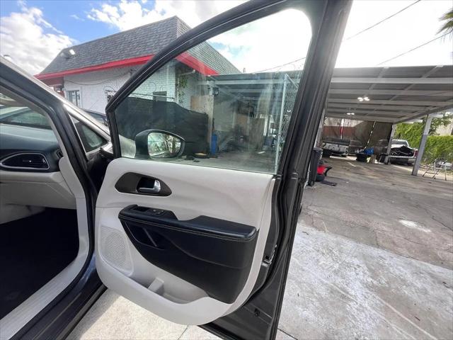 2020 Chrysler Voyager LXI