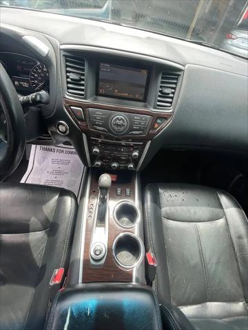 2015 Nissan Pathfinder SL
