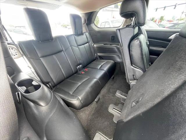 2015 Nissan Pathfinder SL