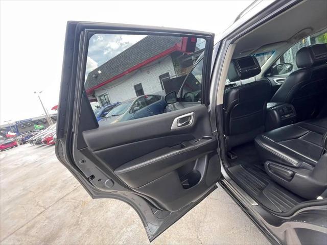 2015 Nissan Pathfinder SL