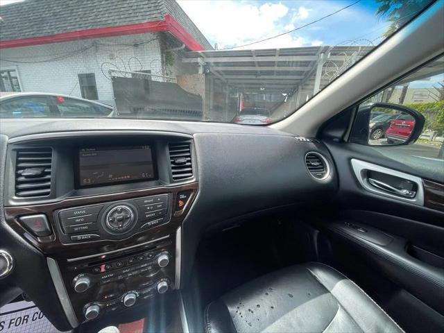 2015 Nissan Pathfinder SL