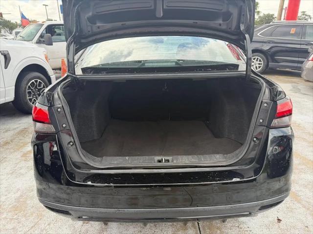 2021 Nissan Versa SV Xtronic CVT