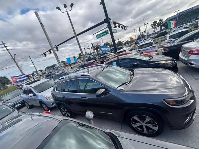 2020 Jeep Cherokee Limited FWD