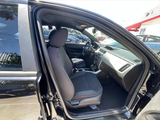 2011 Ford Focus SES