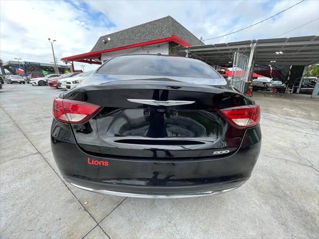 2015 Chrysler 200 Limited