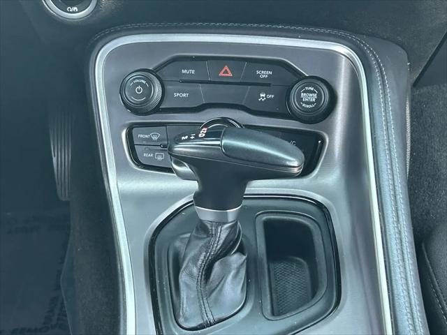 2021 Dodge Challenger SXT
