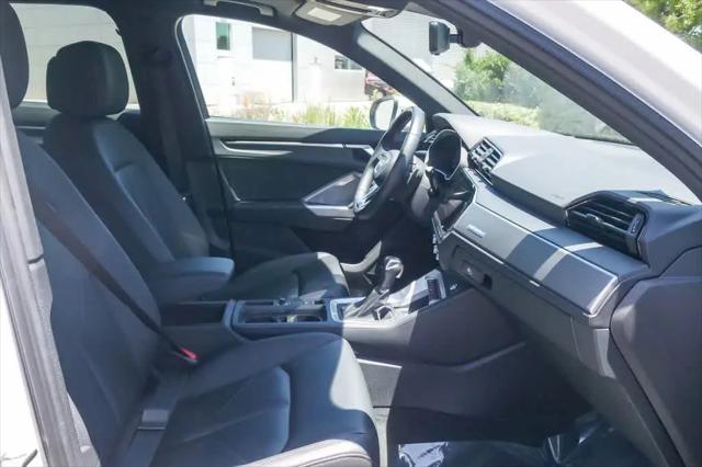 2024 Audi Q3 Premium 45 TFSI S line quattro Tiptronic