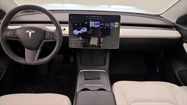 2021 Tesla Model 3 Standard Range Plus Rear-Wheel Drive