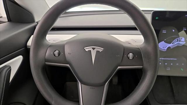 2021 Tesla Model 3 Standard Range Plus Rear-Wheel Drive