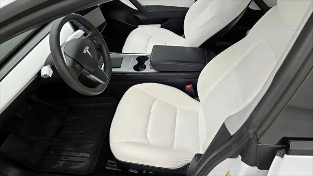 2021 Tesla Model 3 Standard Range Plus Rear-Wheel Drive