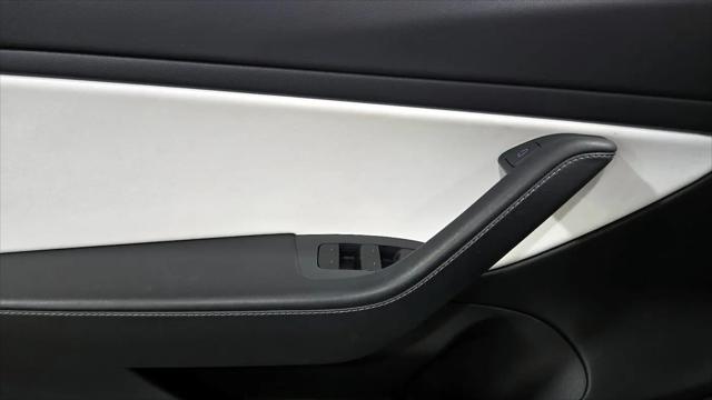 2021 Tesla Model 3 Standard Range Plus Rear-Wheel Drive