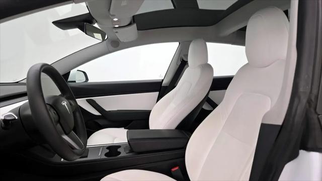 2021 Tesla Model 3 Standard Range Plus Rear-Wheel Drive
