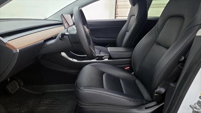 2020 Tesla Model 3 Standard Range Rear-Wheel Drive