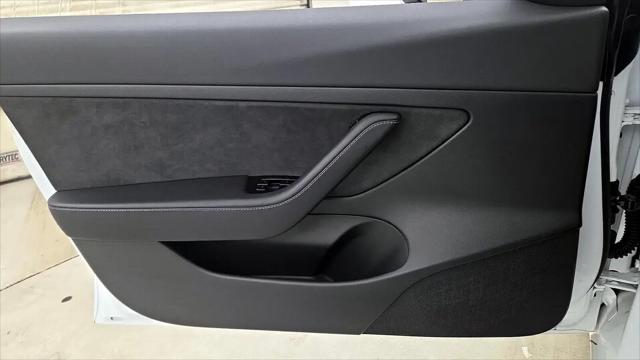 2020 Tesla Model 3 Standard Range Rear-Wheel Drive