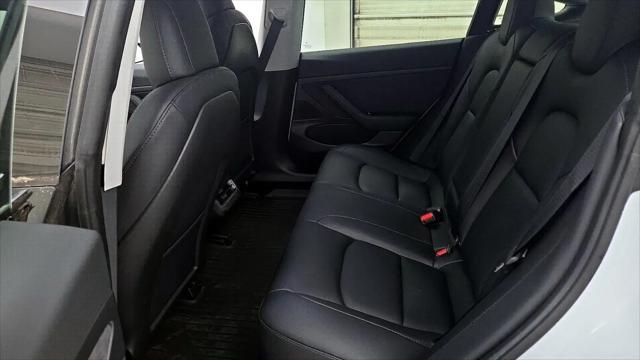 2020 Tesla Model 3 Standard Range Rear-Wheel Drive