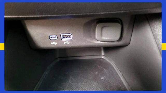 2025 Buick NV Sport Touring FWD