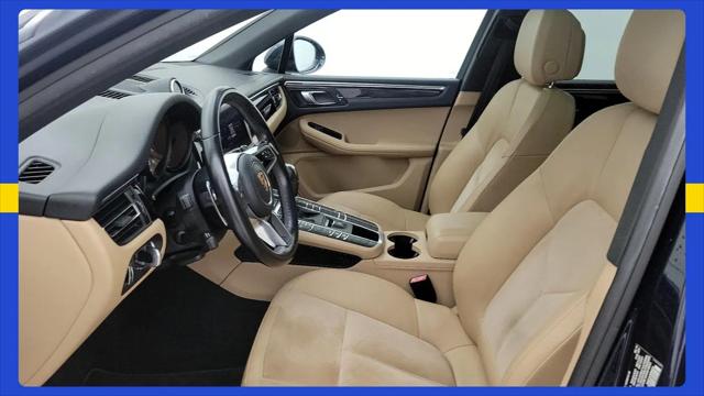 2020 Porsche Macan Macan