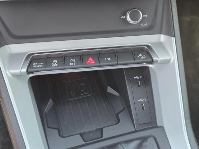 2022 Audi Q3 Premium Plus 45 TFSI S line quattro Tiptronic