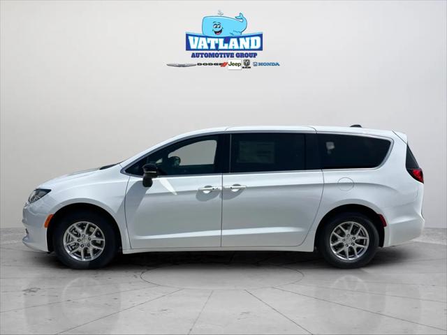 2027 Chrysler Pacifica LX