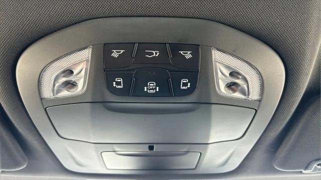 2027 Chrysler Pacifica LX