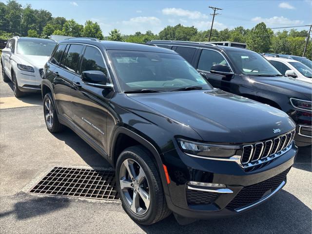 2022 Jeep Grand Cherokee 4xe Limited 4x4 2022 Jeep Grand Cherokee 4xe Limited 4x4