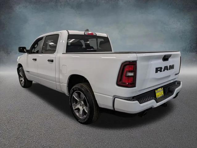 2026 Ram 1500 Express Crew Cab 4x4 57 Box