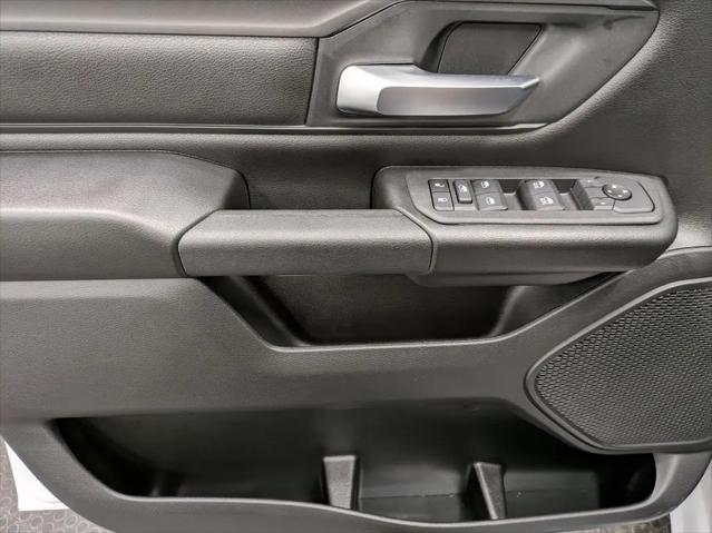 2026 Ram 1500 Express Crew Cab 4x4 57 Box