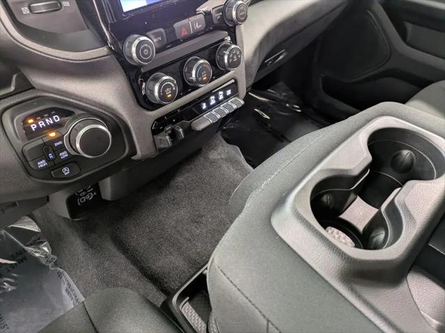 2026 Ram 1500 Express Crew Cab 4x4 57 Box