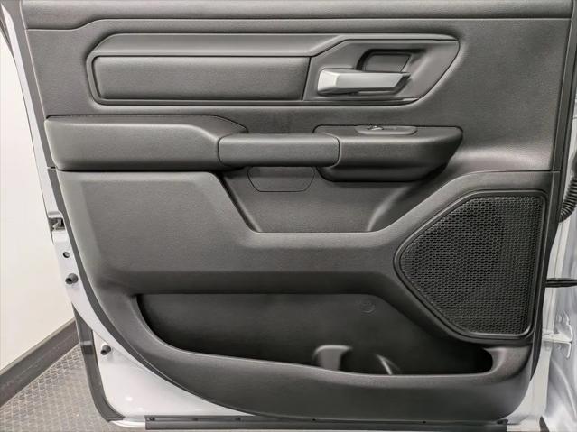 2026 Ram 1500 Express Crew Cab 4x4 57 Box