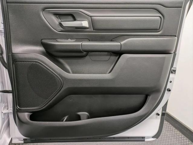 2026 Ram 1500 Express Crew Cab 4x4 57 Box