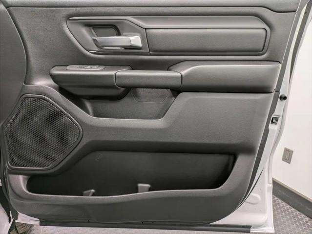 2026 Ram 1500 Express Crew Cab 4x4 57 Box