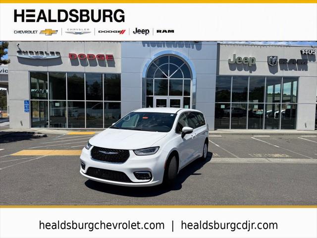 2023 Chrysler Pacifica Touring L for sale in Healdsburg, CA