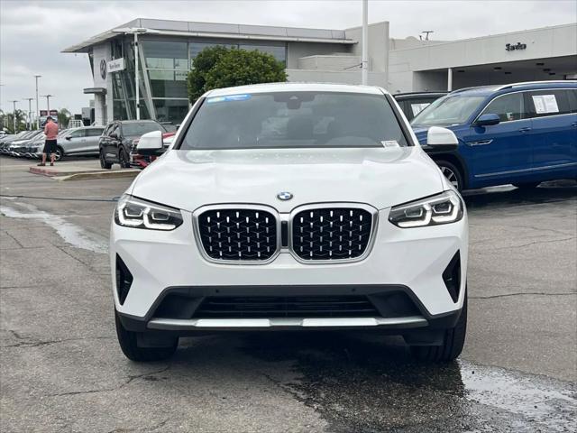 2023 BMW X4 xDrive30i